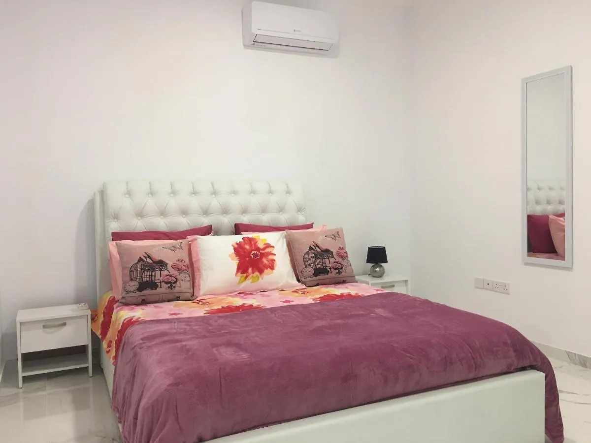 Mobina Villas Larnaca