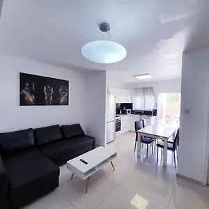  בית נופש Royal House ישראל