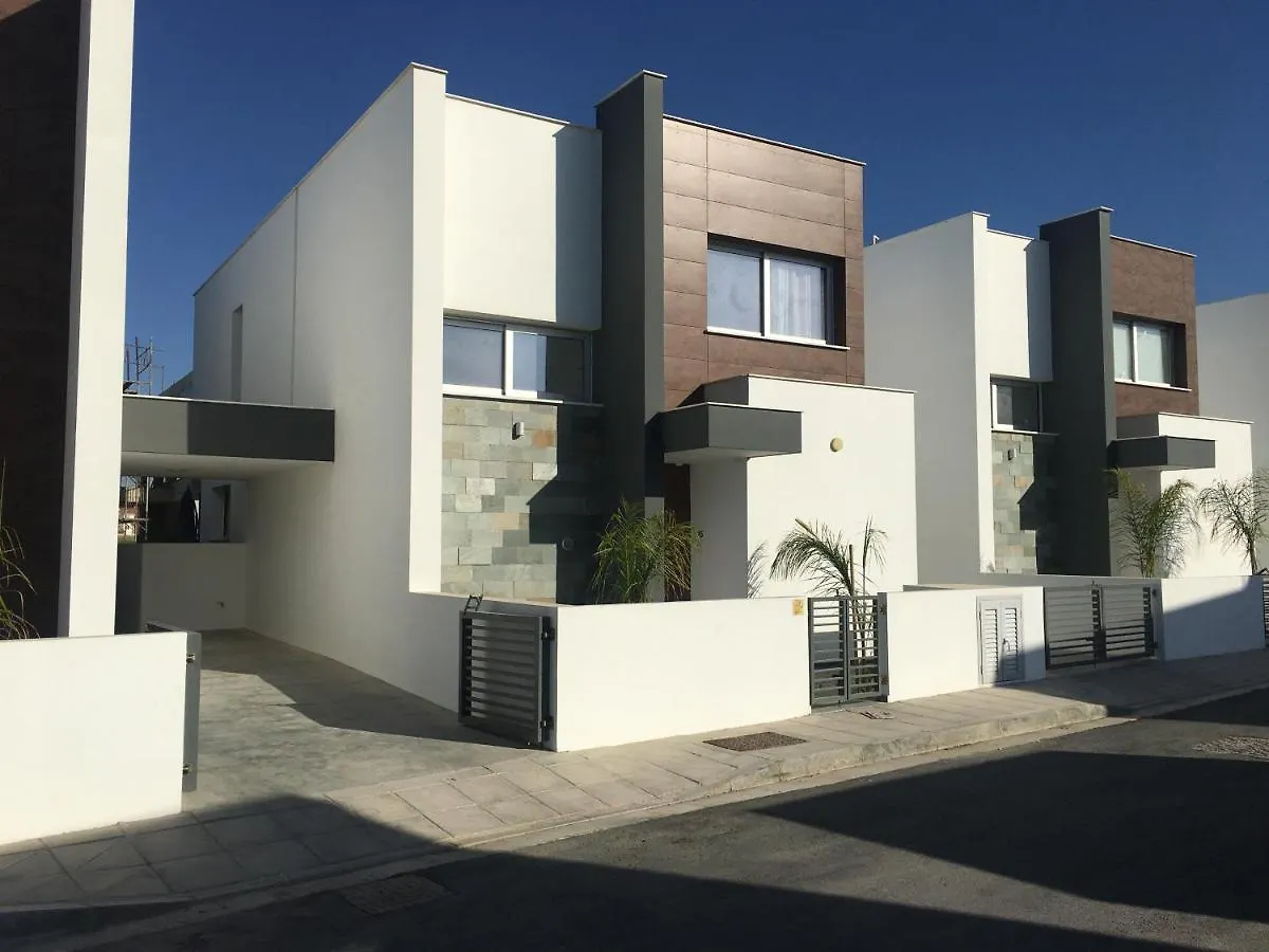 Mobina Villas Larnaca