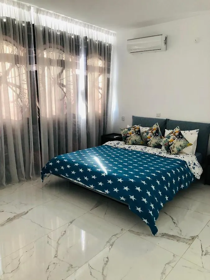 Mobina Villas 라르나카